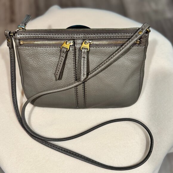 Fossil Women's Erin Top Zip Cross Body Bag - Picture 1 of 11